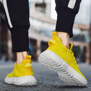 Men's Lightweight Mesh Sports And Casual Shoes