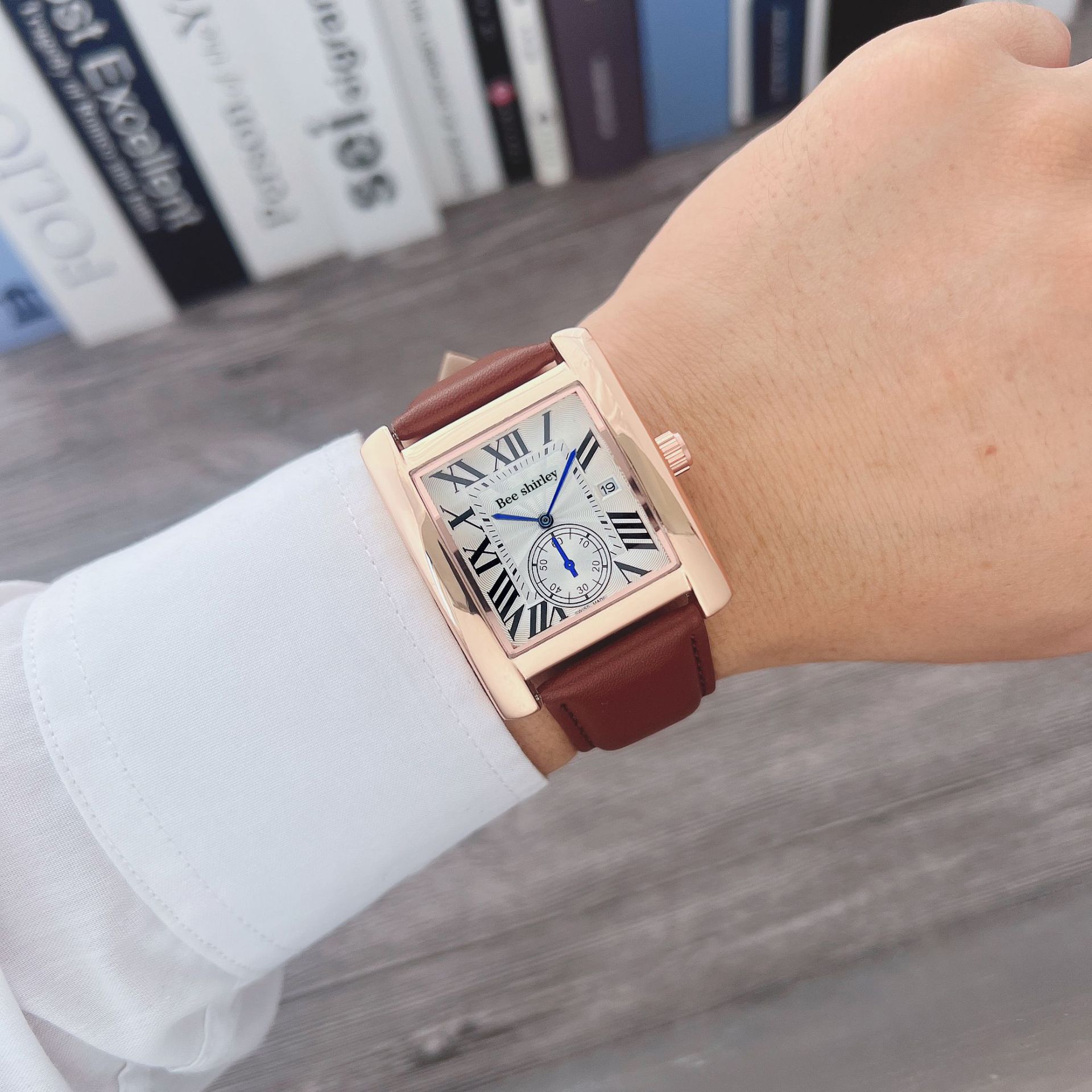 Square Quartz Watch Tank Men - Image 5
